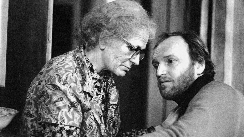 кадр из фильма Извините, пожалуйста