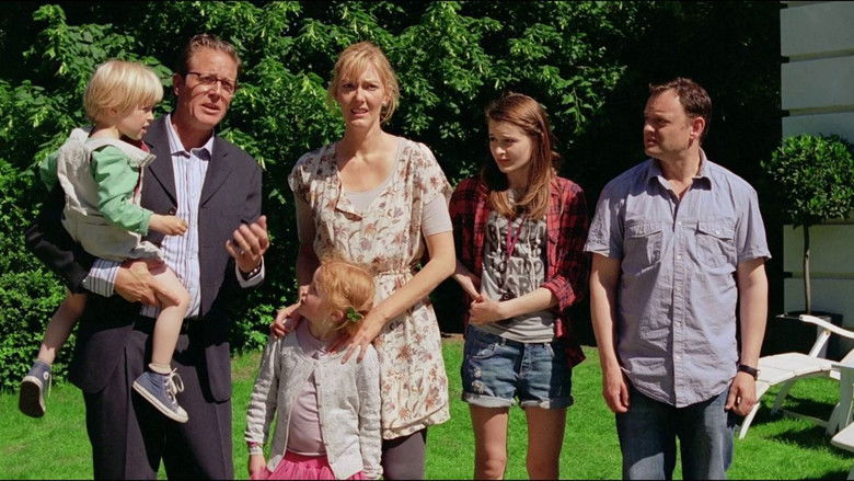 кадр из фильма Min søsters børn vælter Nordjylland