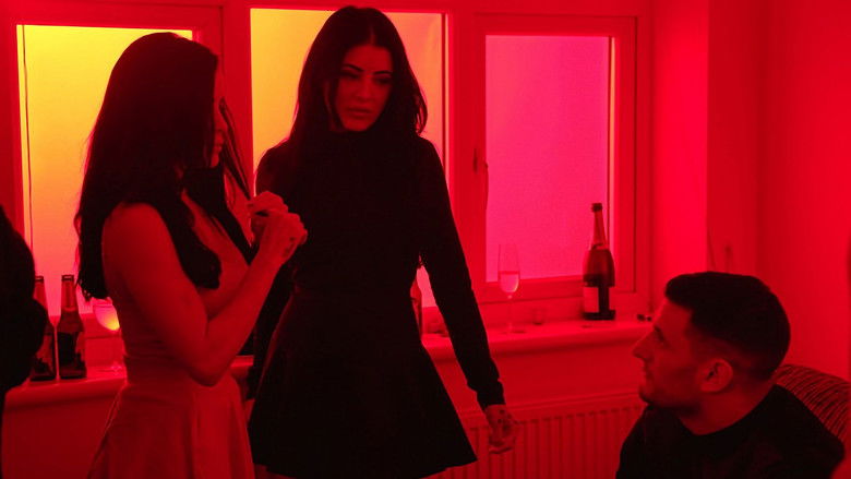 кадр из фильма Связанные кровью 2. Парни из Эссекса: Новое поколение