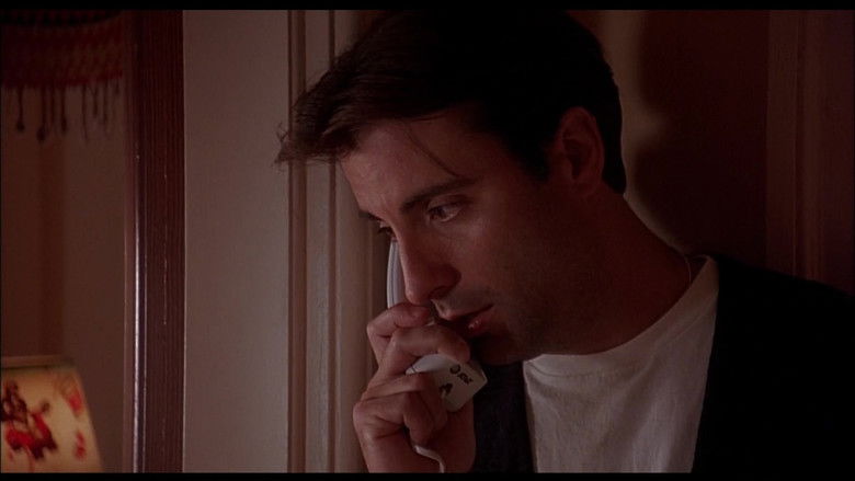 кадр из фильма Когда мужчина любит женщину