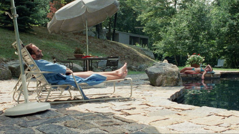 кадр из фильма Связи с общественностью