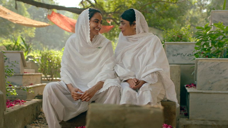 кадр из фильма The Queen of My Dreams