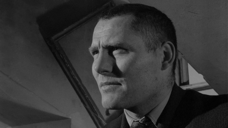 кадр из фильма The Caretaker