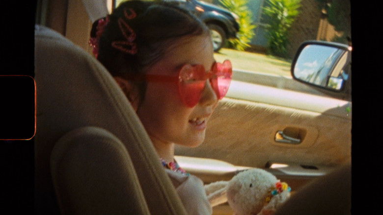 кадр из фильма Caroline