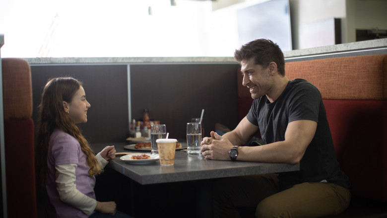 кадр из фильма Охота на короля