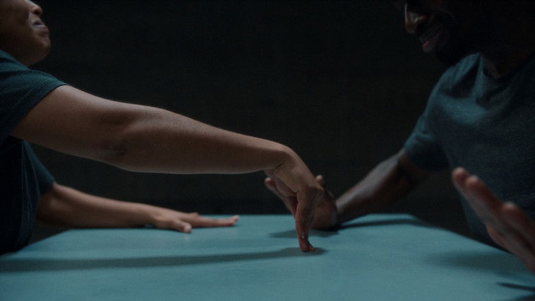 кадр из фильма Spoken Movement Family Honour