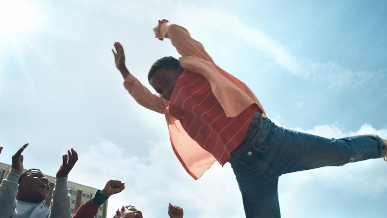 кадр из фильма Мы теперь взрослые