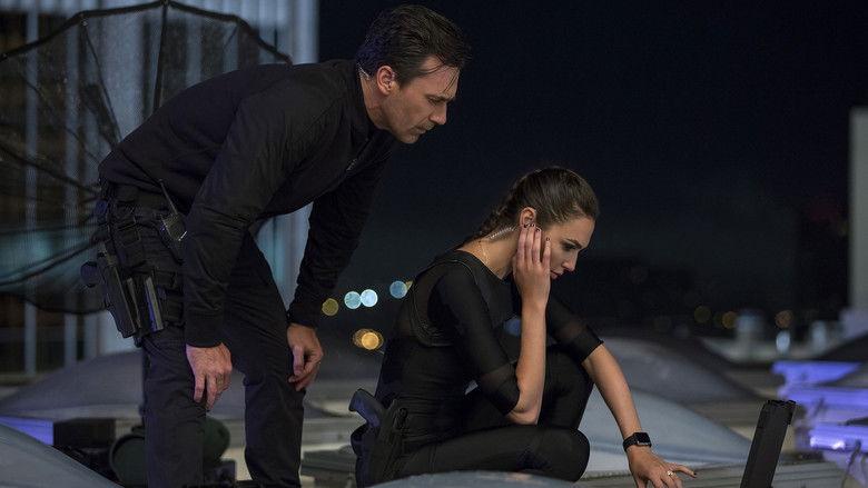 кадр из фильма Шпионы по соседству