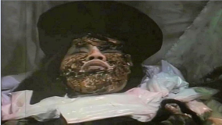 кадр из фильма Robo Vampire