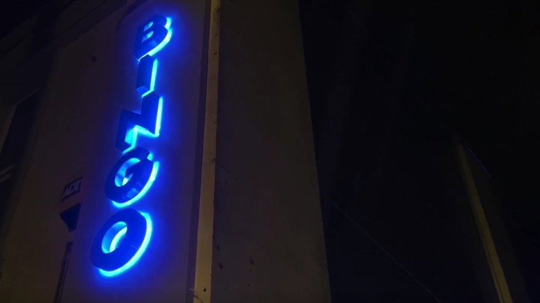 кадр из фильма The Knife Wore Perfume