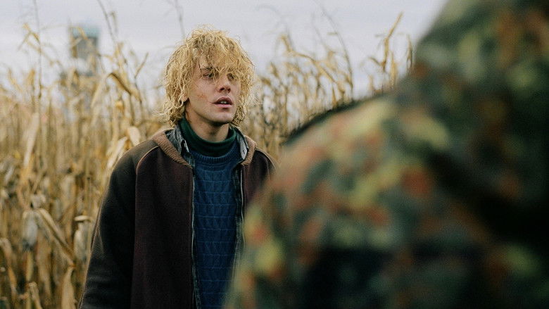 кадр из фильма Том на ферме