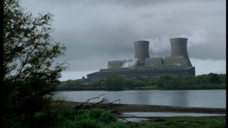 кадр из фильма Ядерный смерч