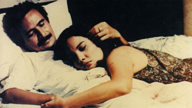 кадр из фильма Di Balik Kelambu