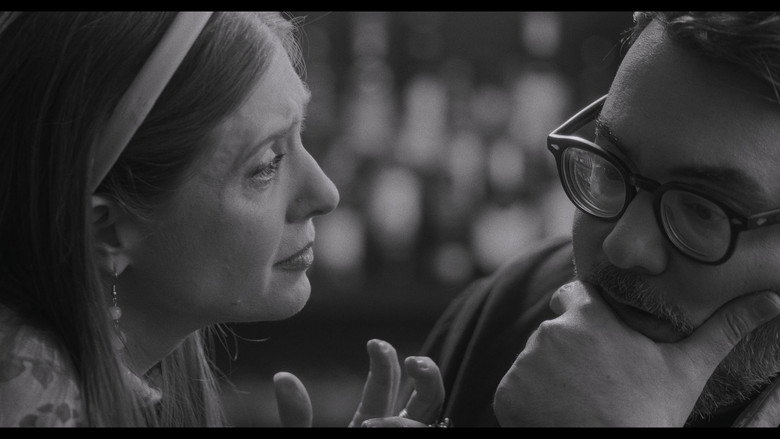 кадр из фильма Γελοίοι Έρωτες