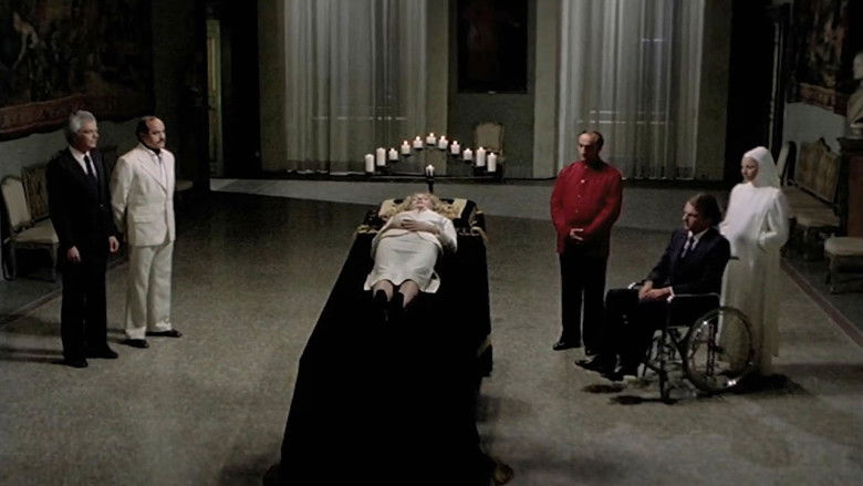 кадр из фильма Девушка для сатаны