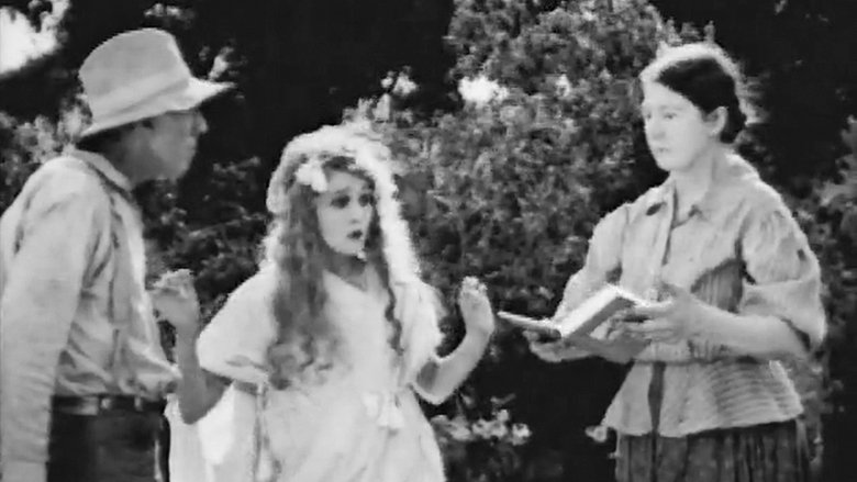 кадр из фильма Johanna Enlists