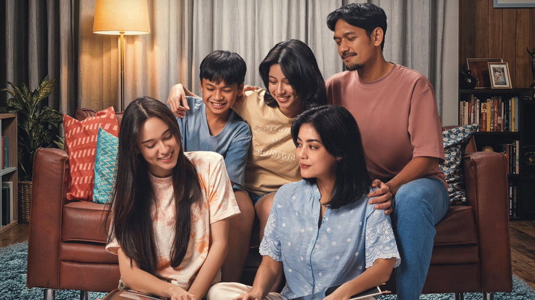 кадр из фильма Yang Lain Boleh Hilang Asal Kau Jangan