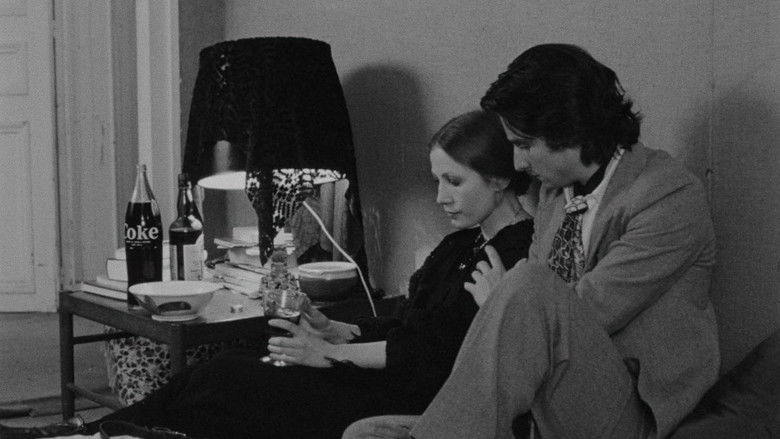 кадр из фильма Мамочка и шлюха