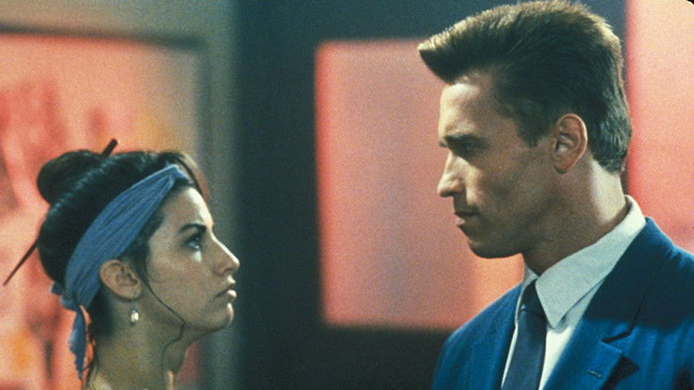 кадр из фильма Красная жара