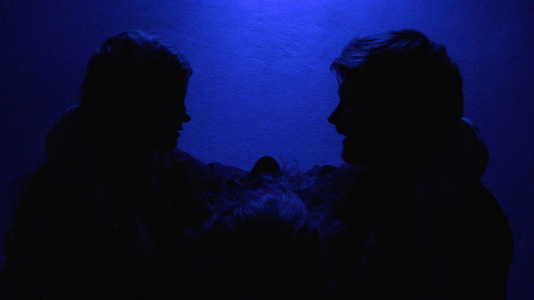 кадр из фильма The Show Must Go On