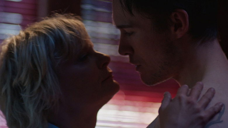 кадр из фильма Hello Again