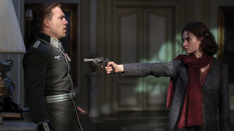 кадр из фильма Исключение