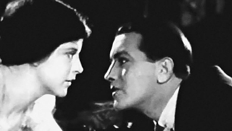 кадр из фильма The Enchanted Cottage