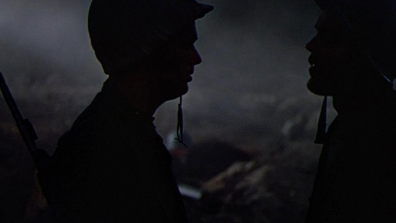 кадр из фильма Дворцы Монтесумы