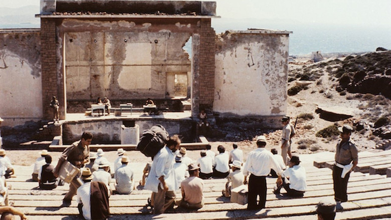 кадр из фильма Χάππυ Νταίη