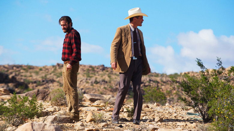 кадр из фильма Под покровом ночи