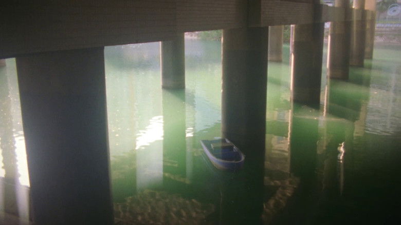 кадр из фильма Refuse Room