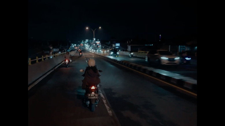 кадр из фильма Sunyi, Sepi, Sendiri