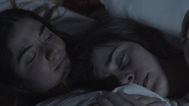 кадр из фильма ΚΡΑΤΑ ΜΕ