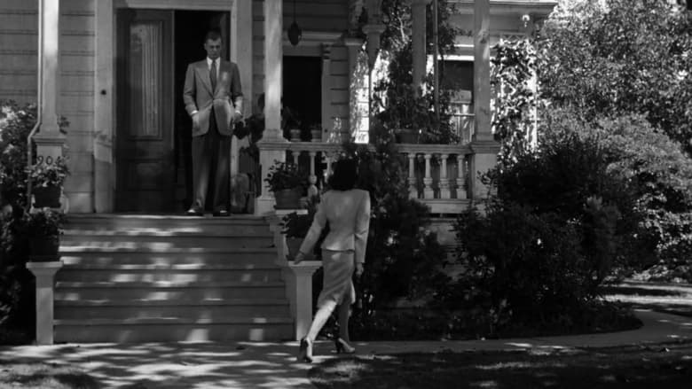 кадр из фильма Тень сомнения