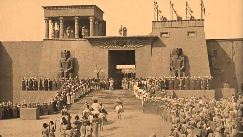 кадр из фильма Das Weib des Pharao