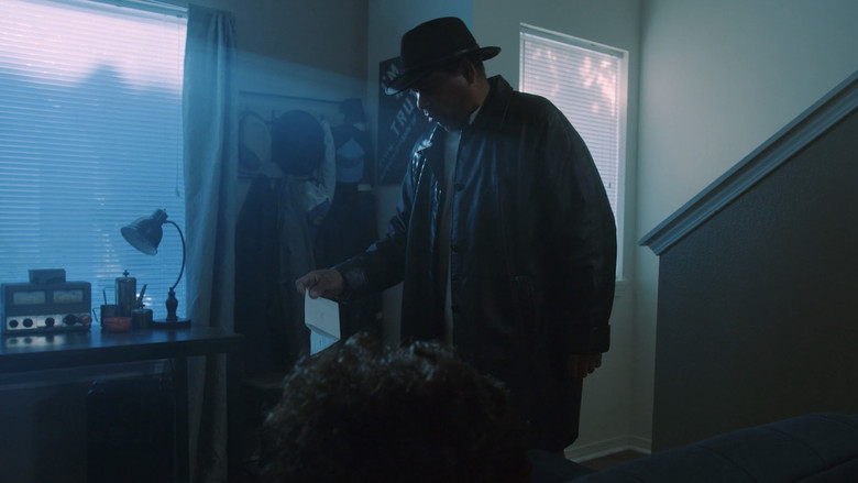 кадр из фильма The Man Who Would Not Shake Hands