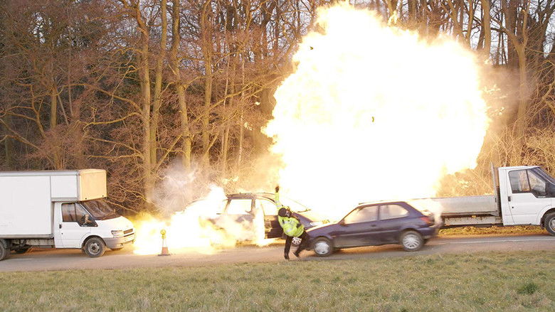 кадр из фильма Отголоски войны