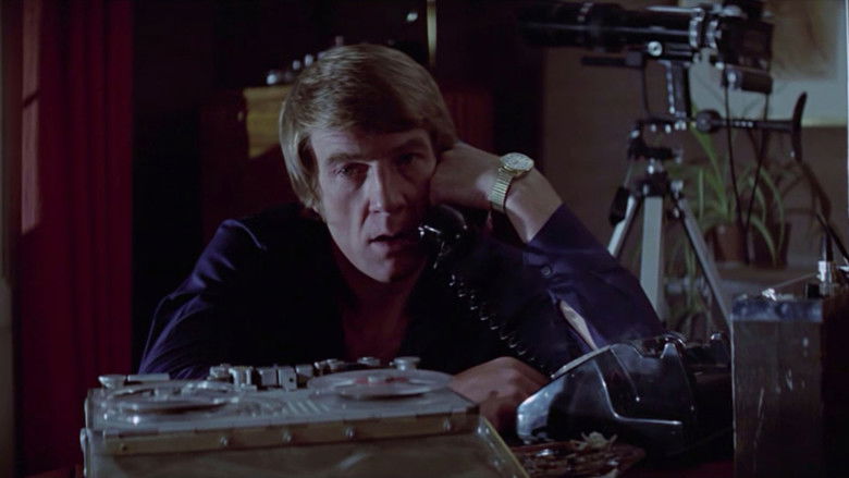 кадр из фильма Финиковая косточка