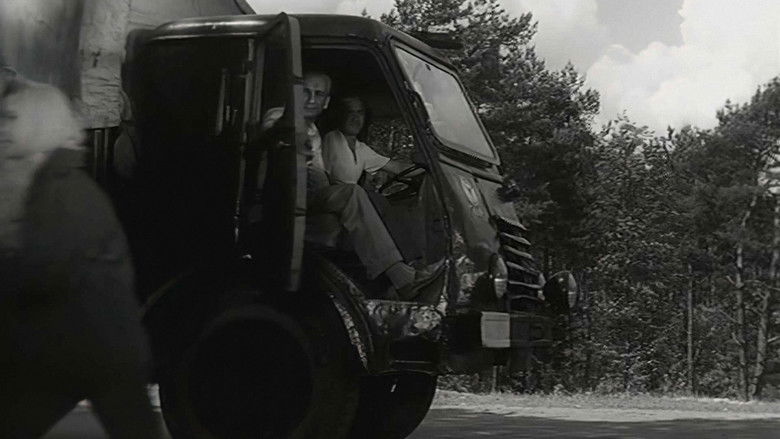 кадр из фильма Сатана из седьмого класса