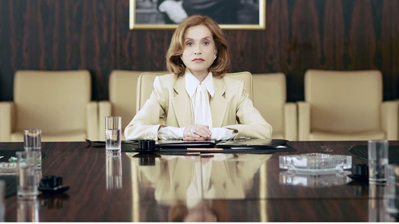 кадр из фильма La Femme la plus riche du monde