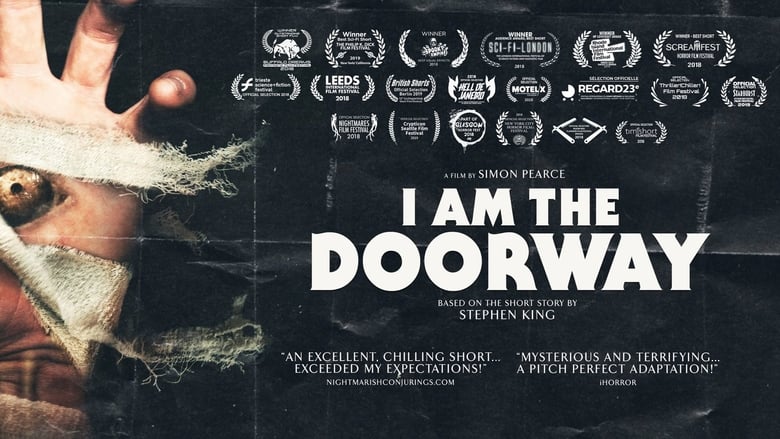 кадр из фильма I Am the Doorway