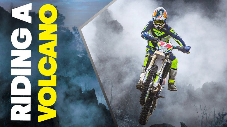 кадр из фильма Riding a Legend