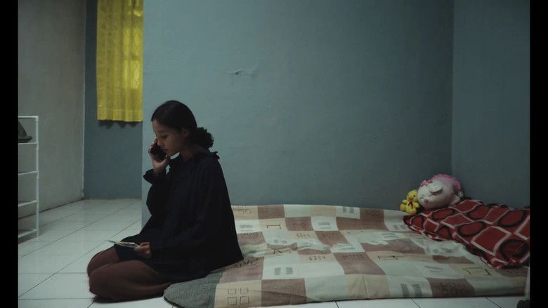 кадр из фильма Kadang Kala Kita Harus Menatap Mata