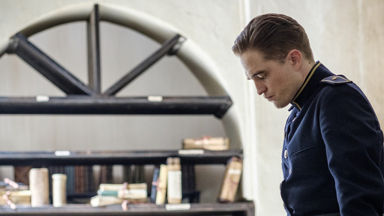 кадр из фильма В ожидании варваров