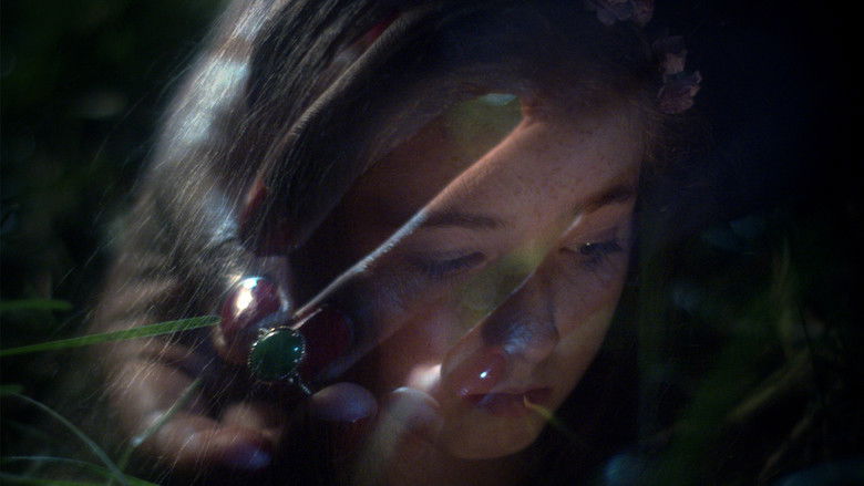 кадр из фильма Мир полон тайн