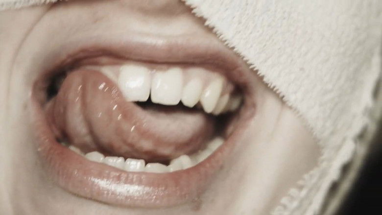 кадр из фильма The Bite