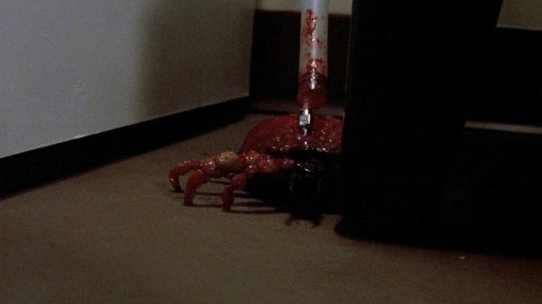 кадр из фильма Клещи