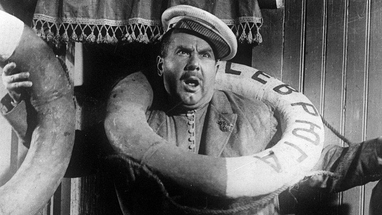 кадр из фильма Волга-Волга