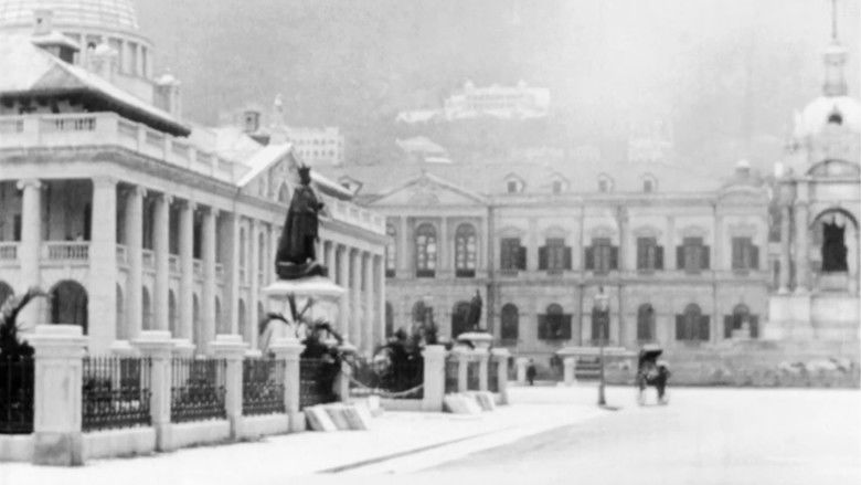 кадр из фильма A Trip Through China