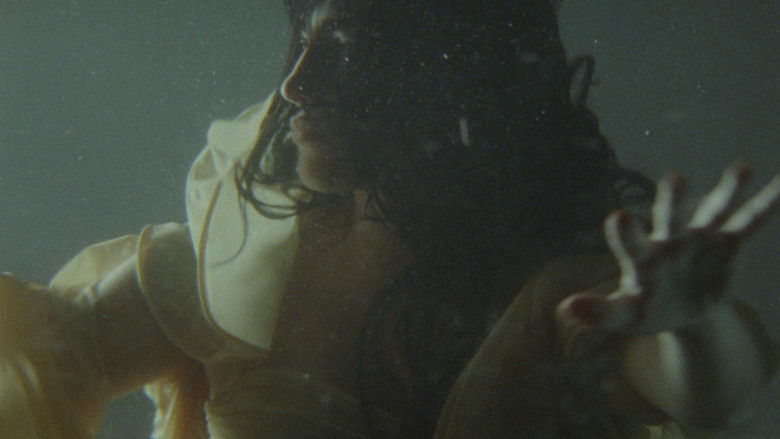 кадр из фильма Blue Light